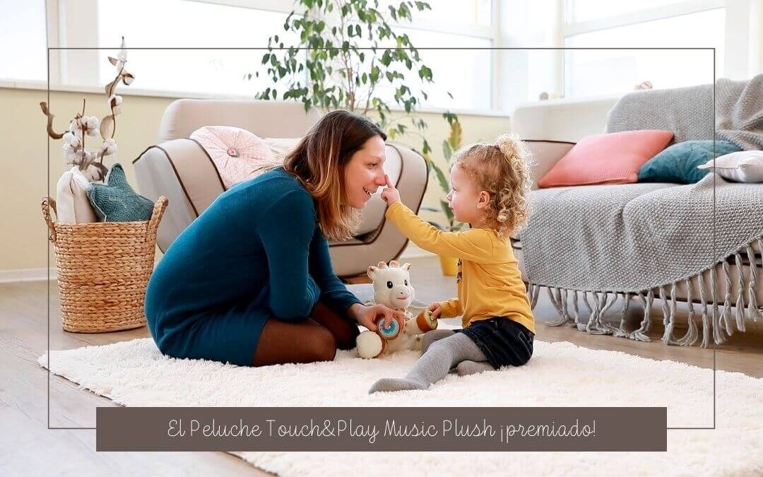 peluche touch and play music plush Sophie la girafe